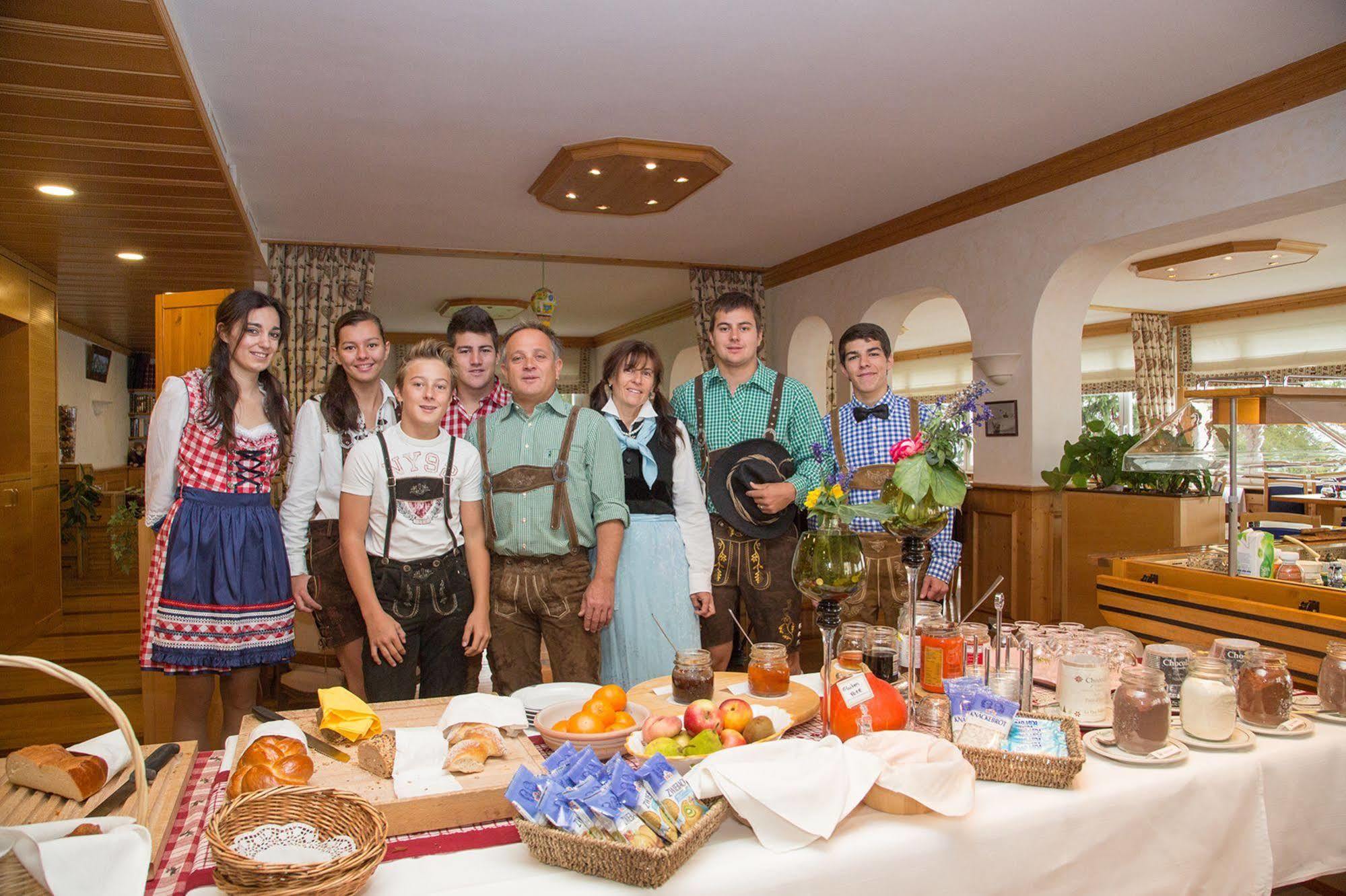 Ad'eldorado Hotel 3*